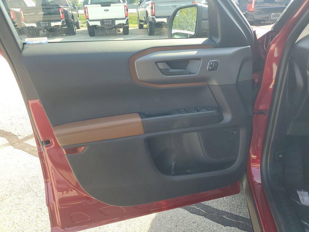 new 2025 Ford Bronco Sport car, priced at $37,303