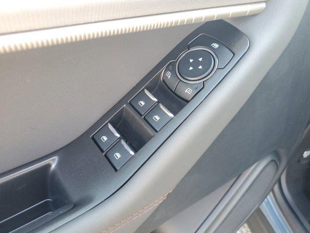 new 2025 Ford Explorer car