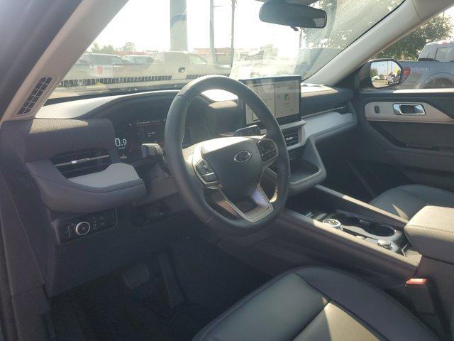 new 2025 Ford Explorer car