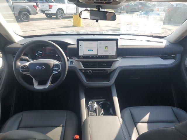 new 2025 Ford Explorer car