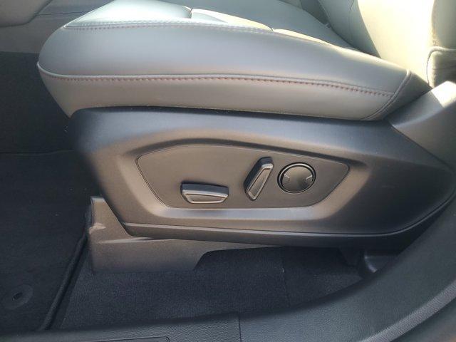 new 2025 Ford Explorer car