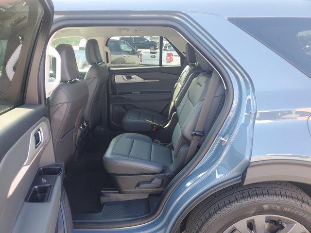 new 2025 Ford Explorer car