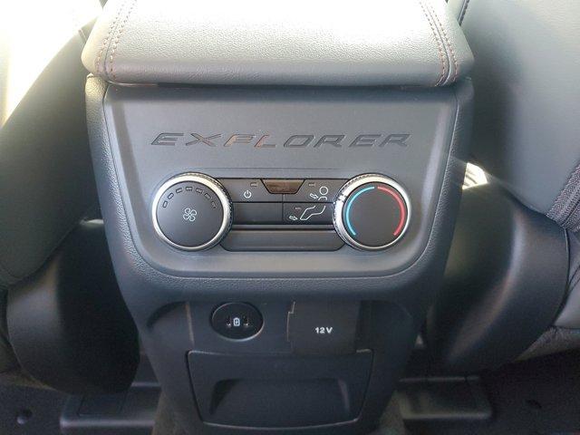 new 2025 Ford Explorer car