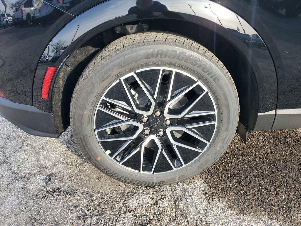 new 2025 Ford Mustang Mach-E car