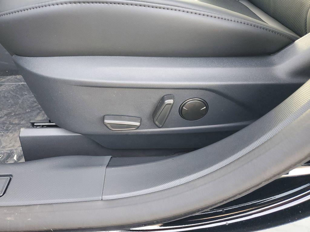 new 2025 Ford Mustang Mach-E car