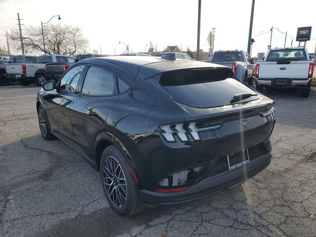 new 2025 Ford Mustang Mach-E car