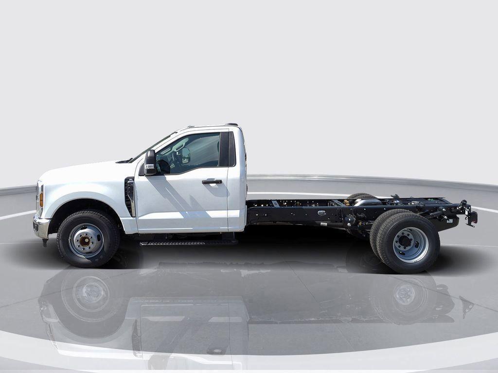new 2025 Ford F-350 car, priced at $55,240
