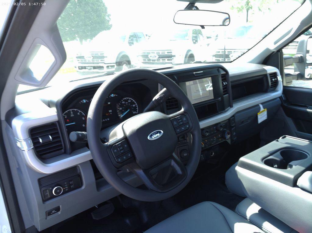 new 2025 Ford F-350 car, priced at $55,240