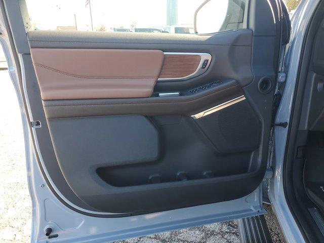 new 2025 Ford Expedition car