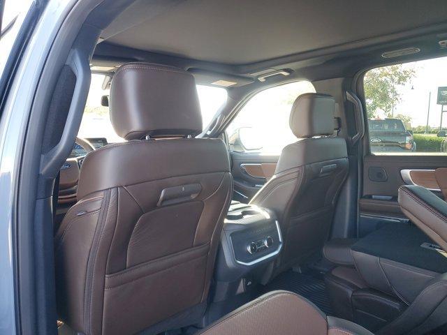 new 2025 Ford Expedition car