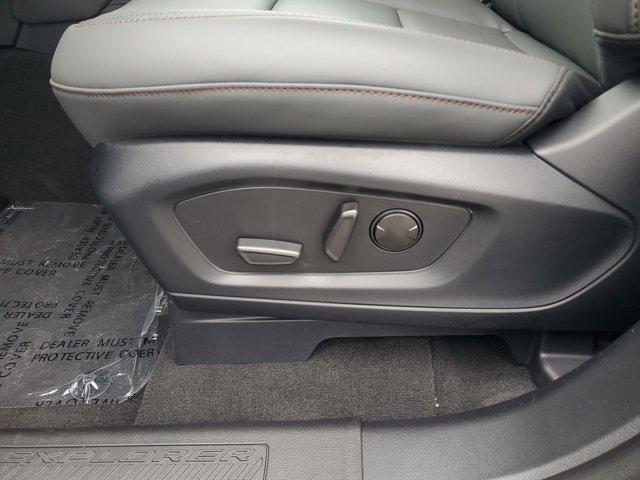 new 2025 Ford Explorer car, priced at $51,250