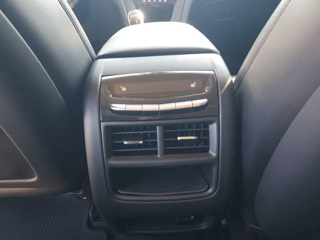 used 2018 Cadillac XT5 car, priced at $16,500