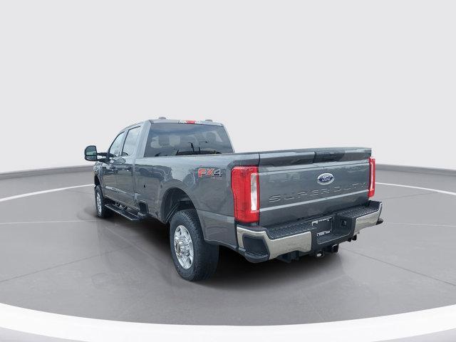 new 2025 Ford F-250 car, priced at $62,000