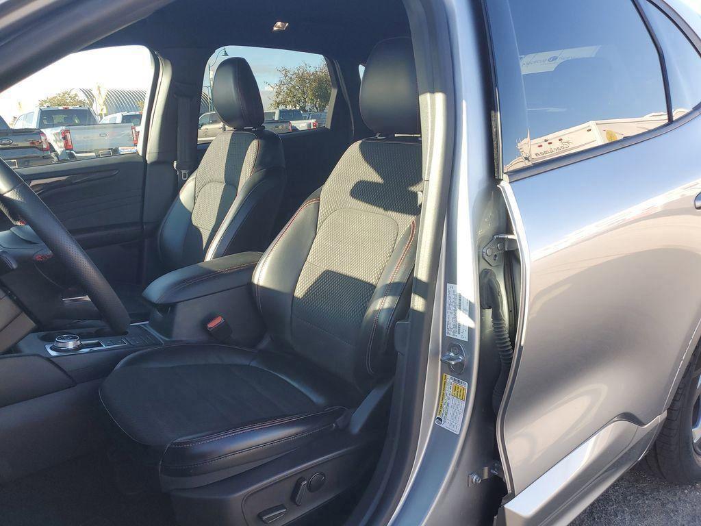 used 2023 Ford Escape car, priced at $20,750