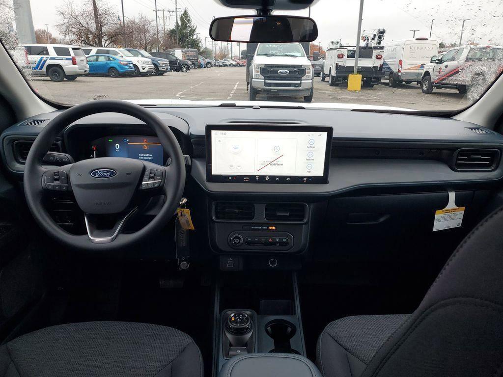 new 2025 Ford Maverick car