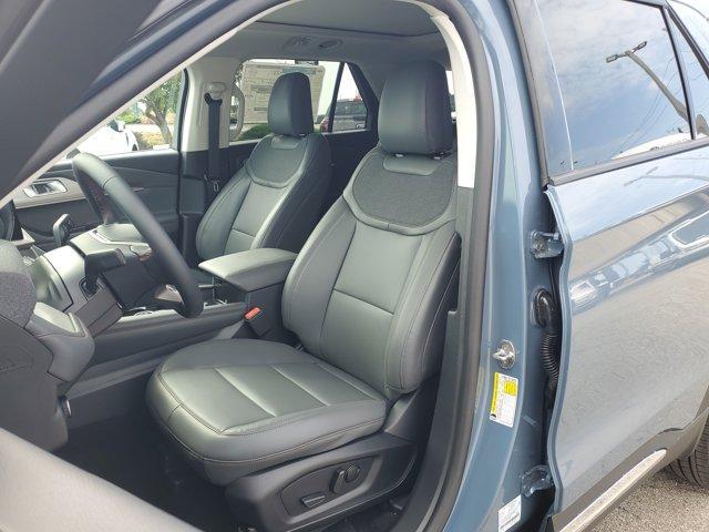 new 2025 Ford Explorer car