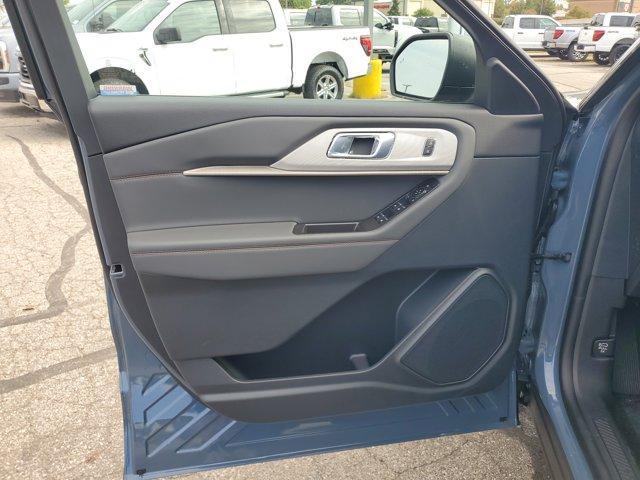 new 2025 Ford Explorer car