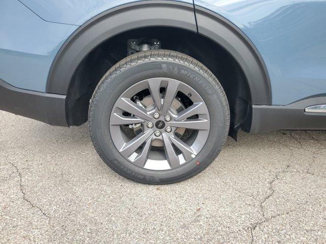 new 2025 Ford Explorer car