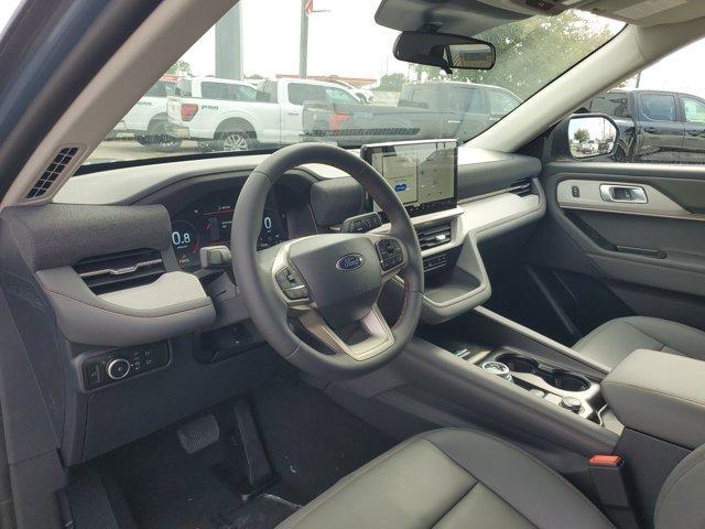 new 2025 Ford Explorer car