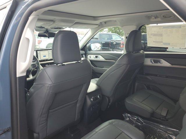 new 2025 Ford Explorer car