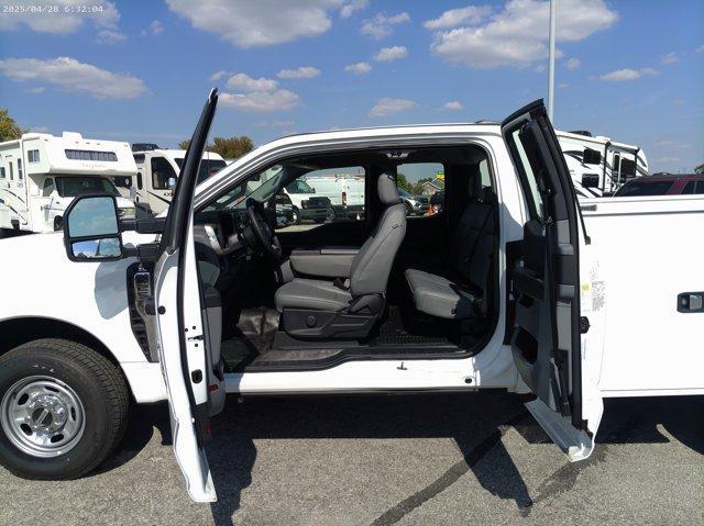 new 2024 Ford F-250 car, priced at $50,320