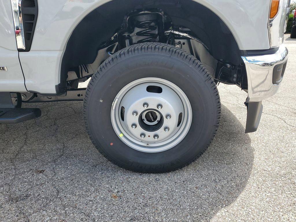 new 2026 Ford F-350 car, priced at $76,615