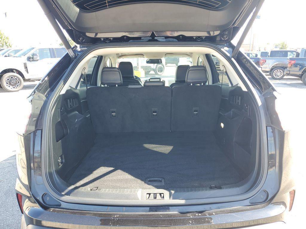used 2022 Ford Edge car, priced at $17,361