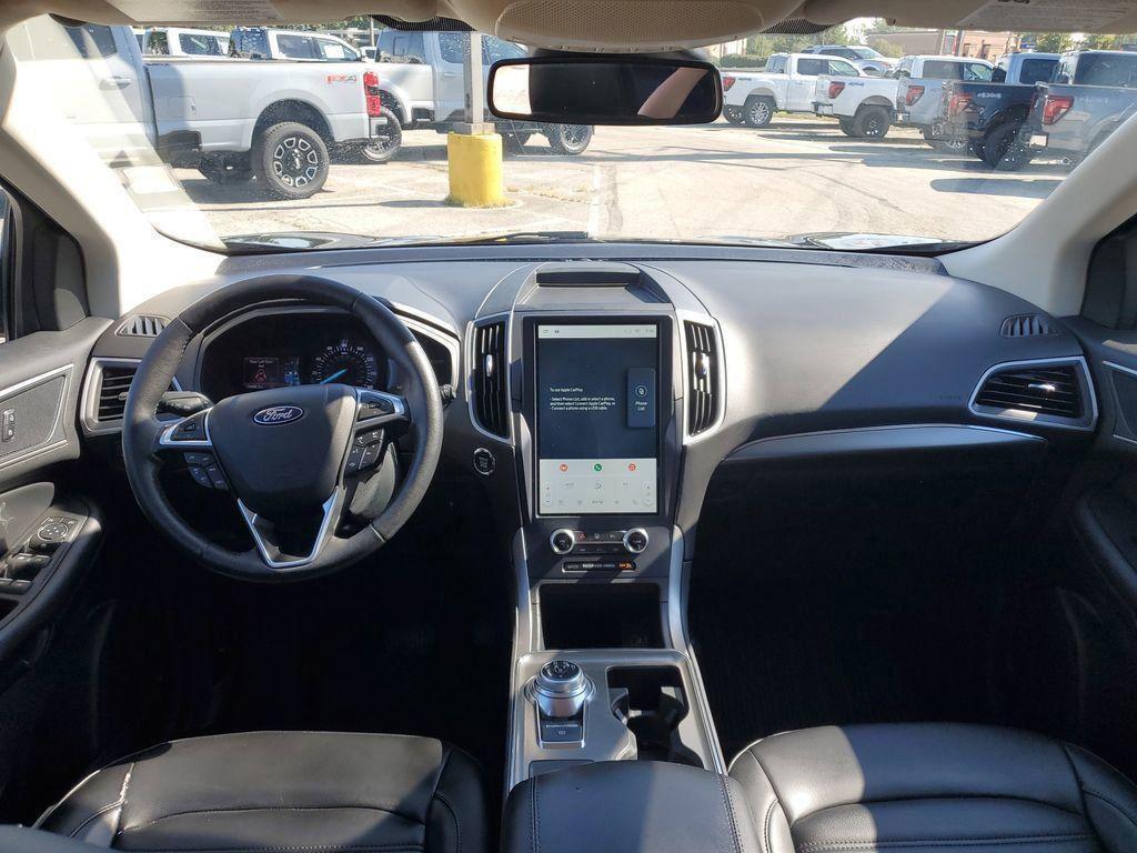 used 2022 Ford Edge car, priced at $17,361