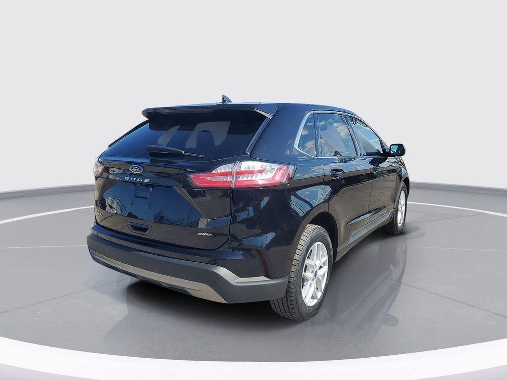 used 2022 Ford Edge car, priced at $17,361