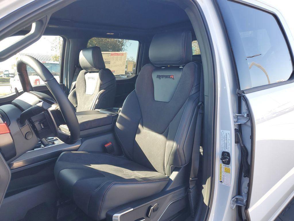 new 2025 Ford F-150 car