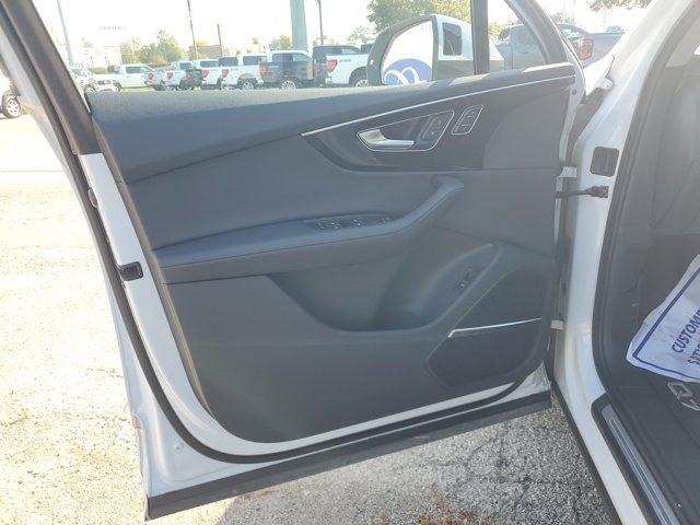 used 2023 Audi Q7 car, priced at $47,500