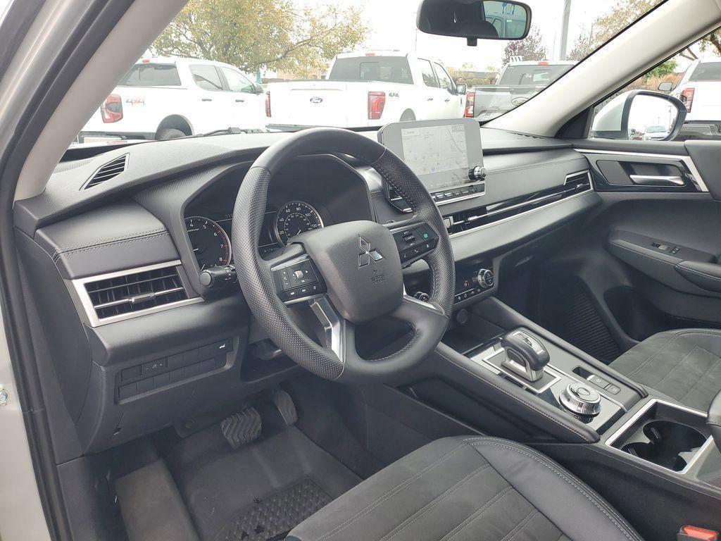 used 2023 Mitsubishi Outlander car, priced at $21,250