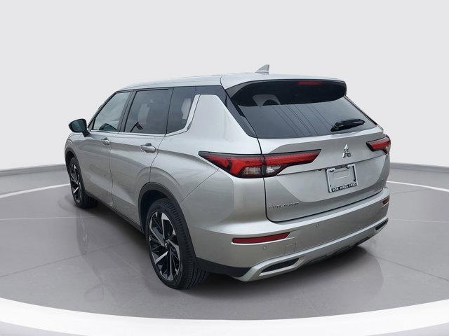 used 2023 Mitsubishi Outlander car, priced at $21,800