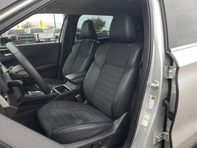 used 2023 Mitsubishi Outlander car, priced at $21,800
