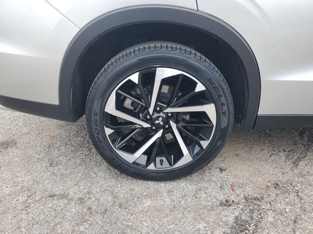 used 2023 Mitsubishi Outlander car, priced at $21,250