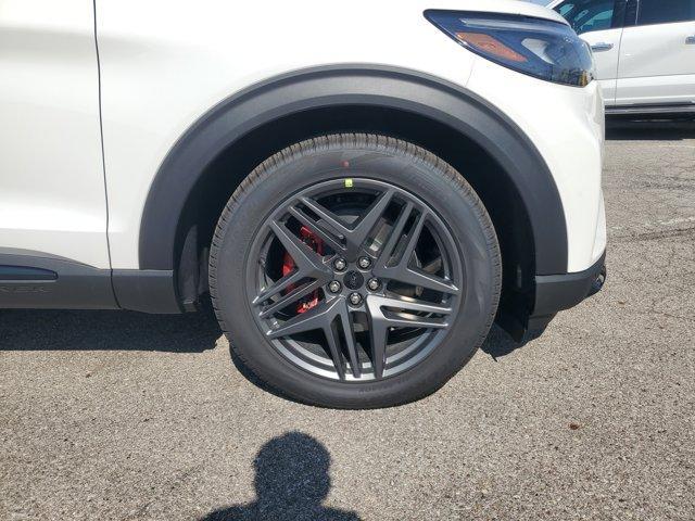 new 2025 Ford Explorer car