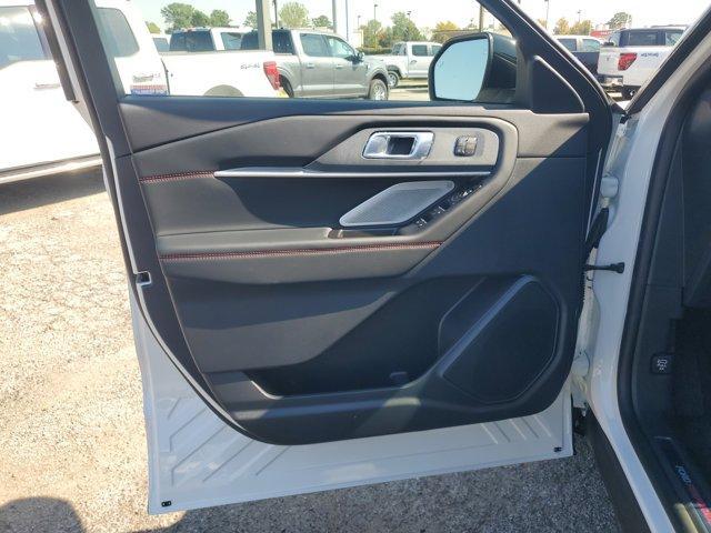 new 2025 Ford Explorer car