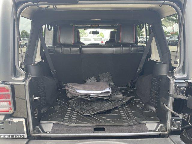 used 2015 Jeep Wrangler Unlimited car, priced at $19,300