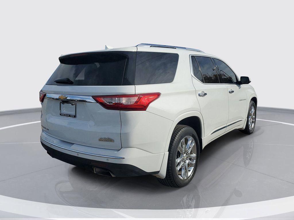used 2018 Chevrolet Traverse car, priced at $21,000