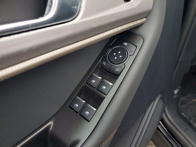 new 2025 Ford Explorer car, priced at $50,555