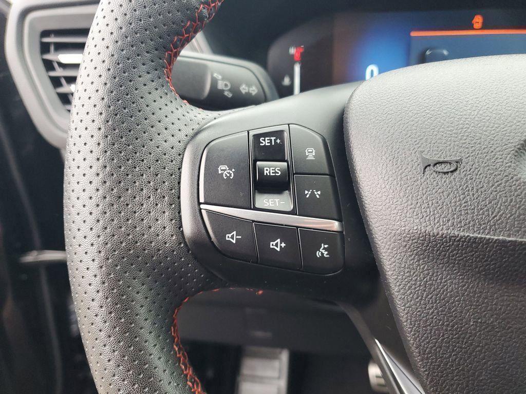 used 2023 Ford Escape car, priced at $24,200