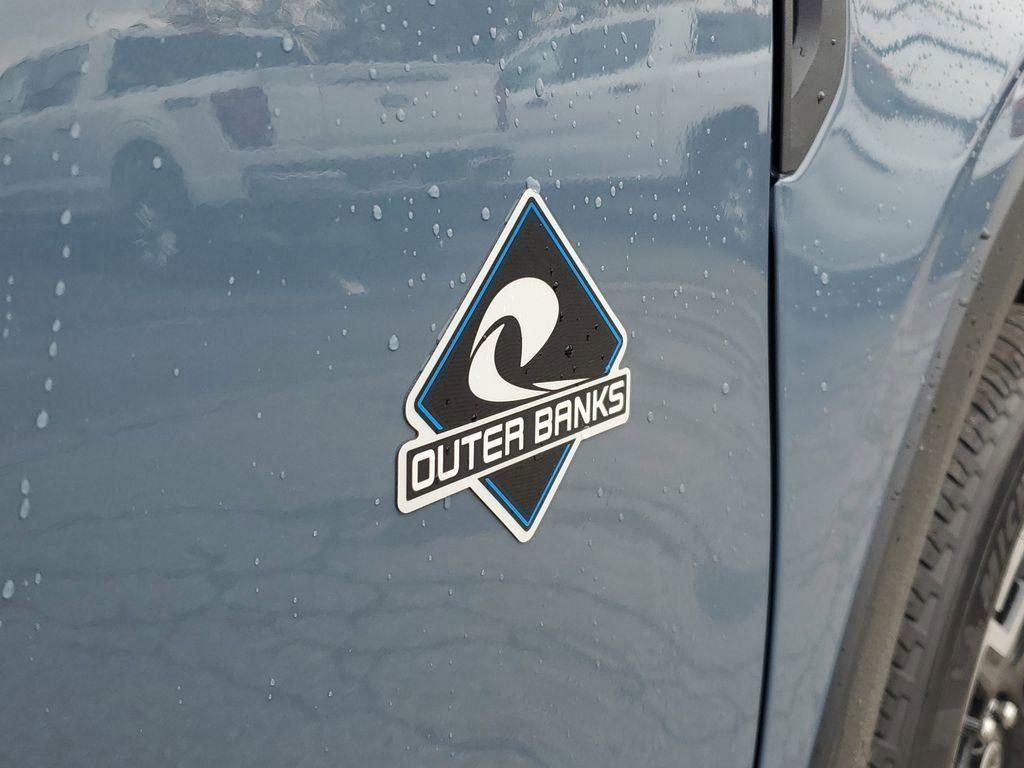 new 2025 Ford Bronco Sport car, priced at $37,315