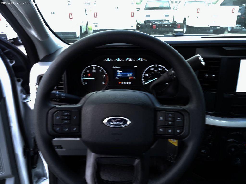 new 2025 Ford F-350 car, priced at $59,485