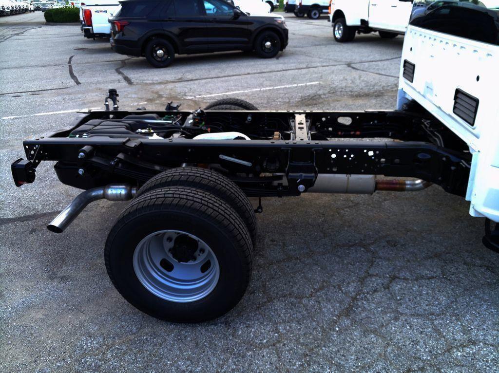 new 2025 Ford F-350 car, priced at $59,485