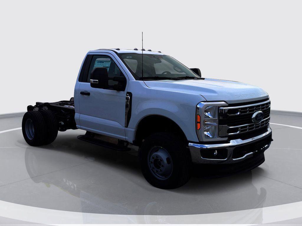 new 2025 Ford F-350 car, priced at $59,485