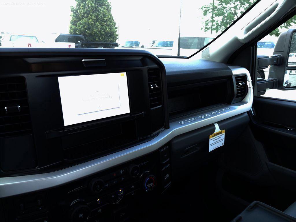 new 2025 Ford F-350 car, priced at $59,485