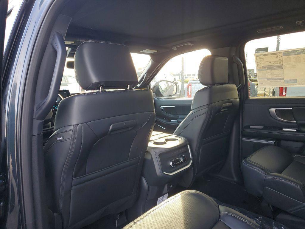 new 2025 Ford Expedition Max car