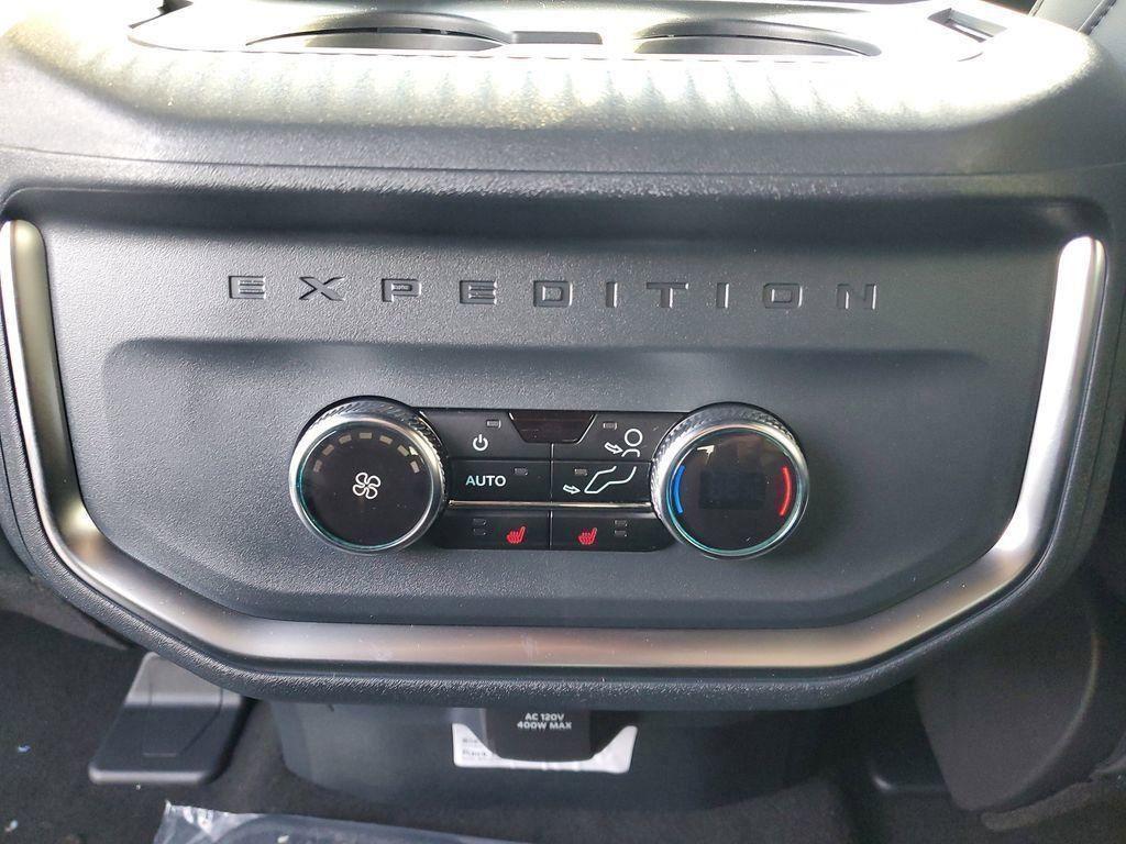 new 2025 Ford Expedition Max car