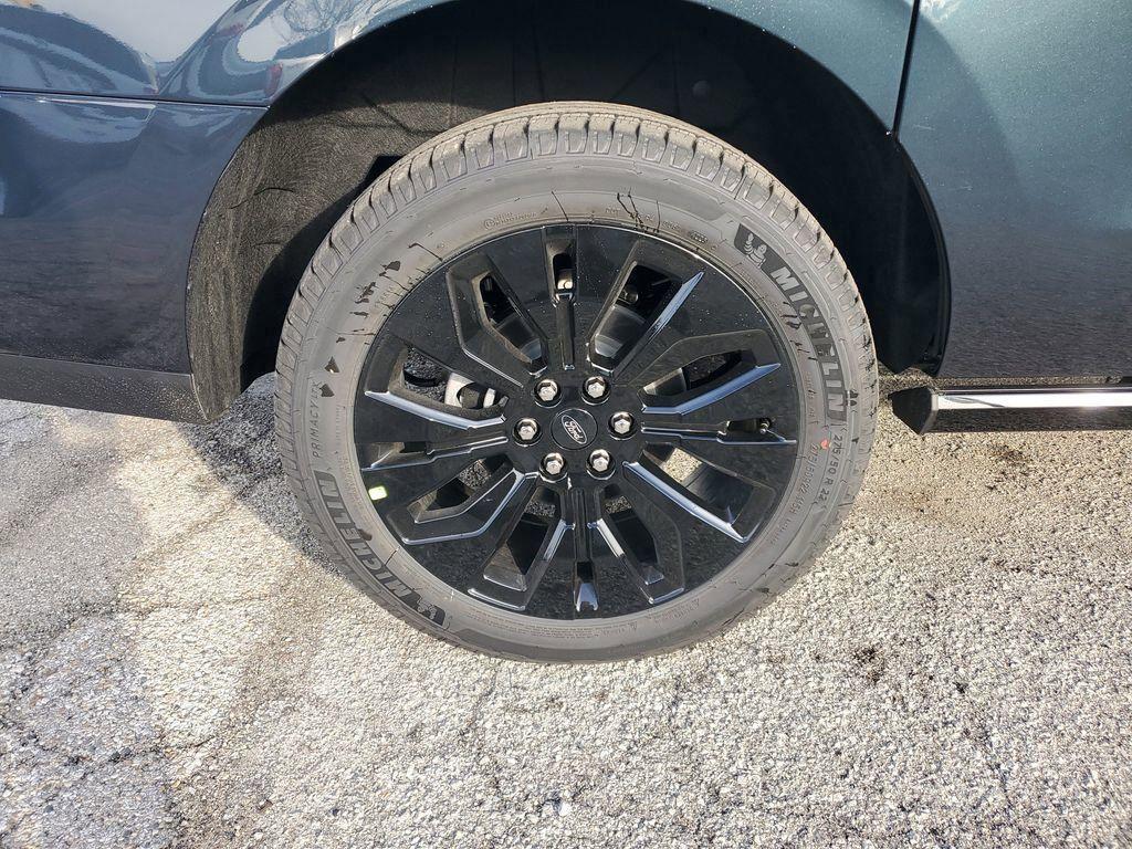 new 2025 Ford Expedition Max car