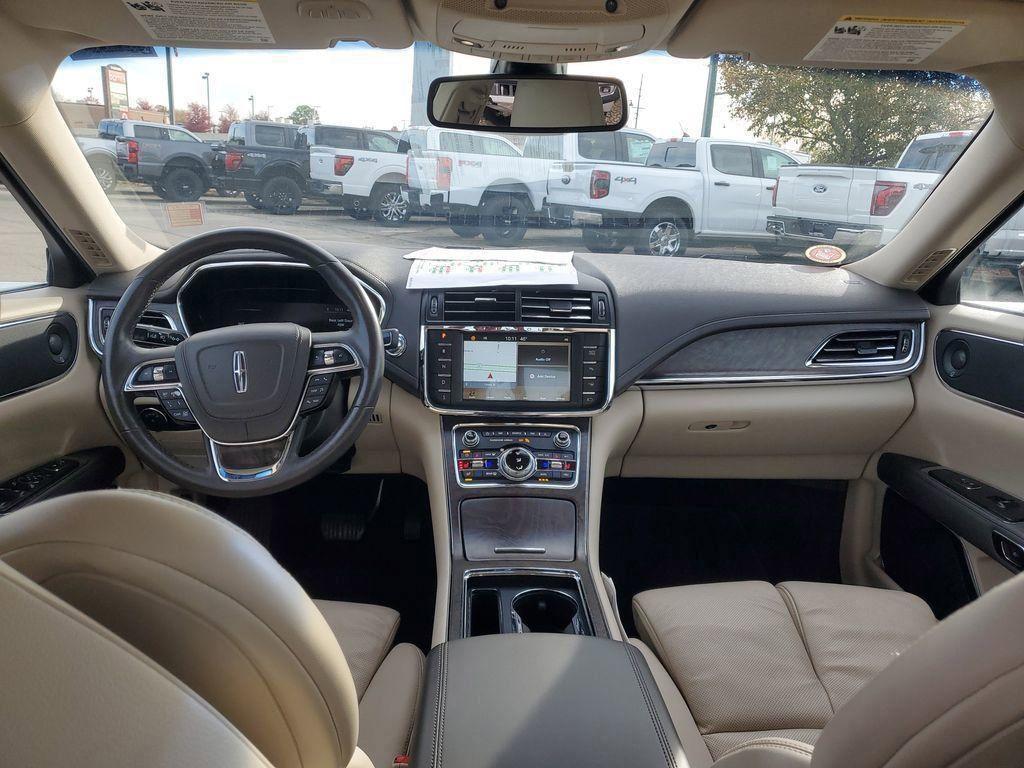 used 2017 Lincoln Continental car, priced at $20,000